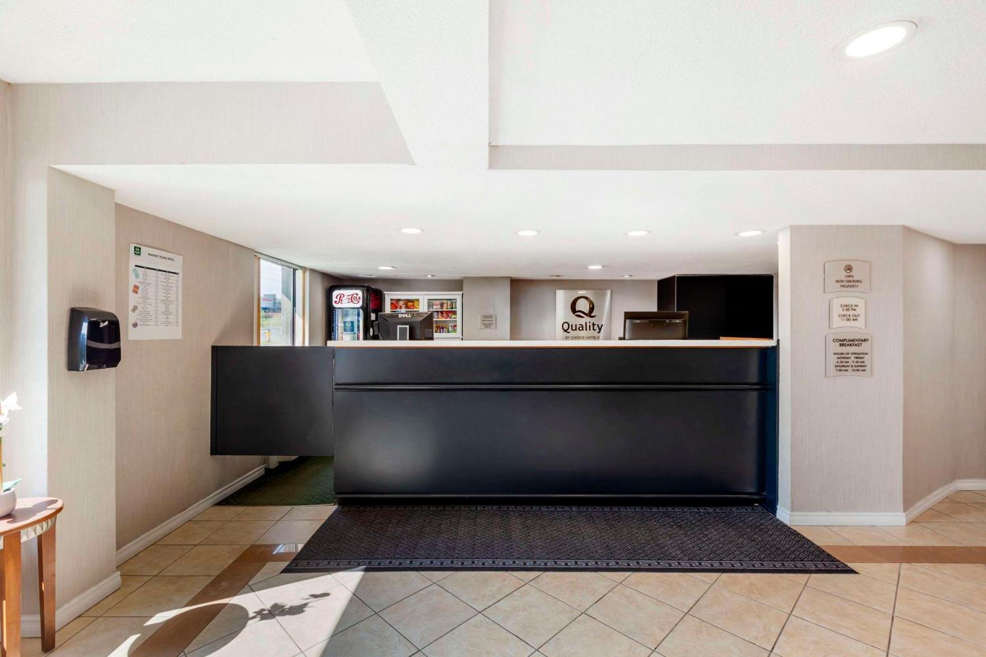 Quality Inn Peterborough Exterior photo