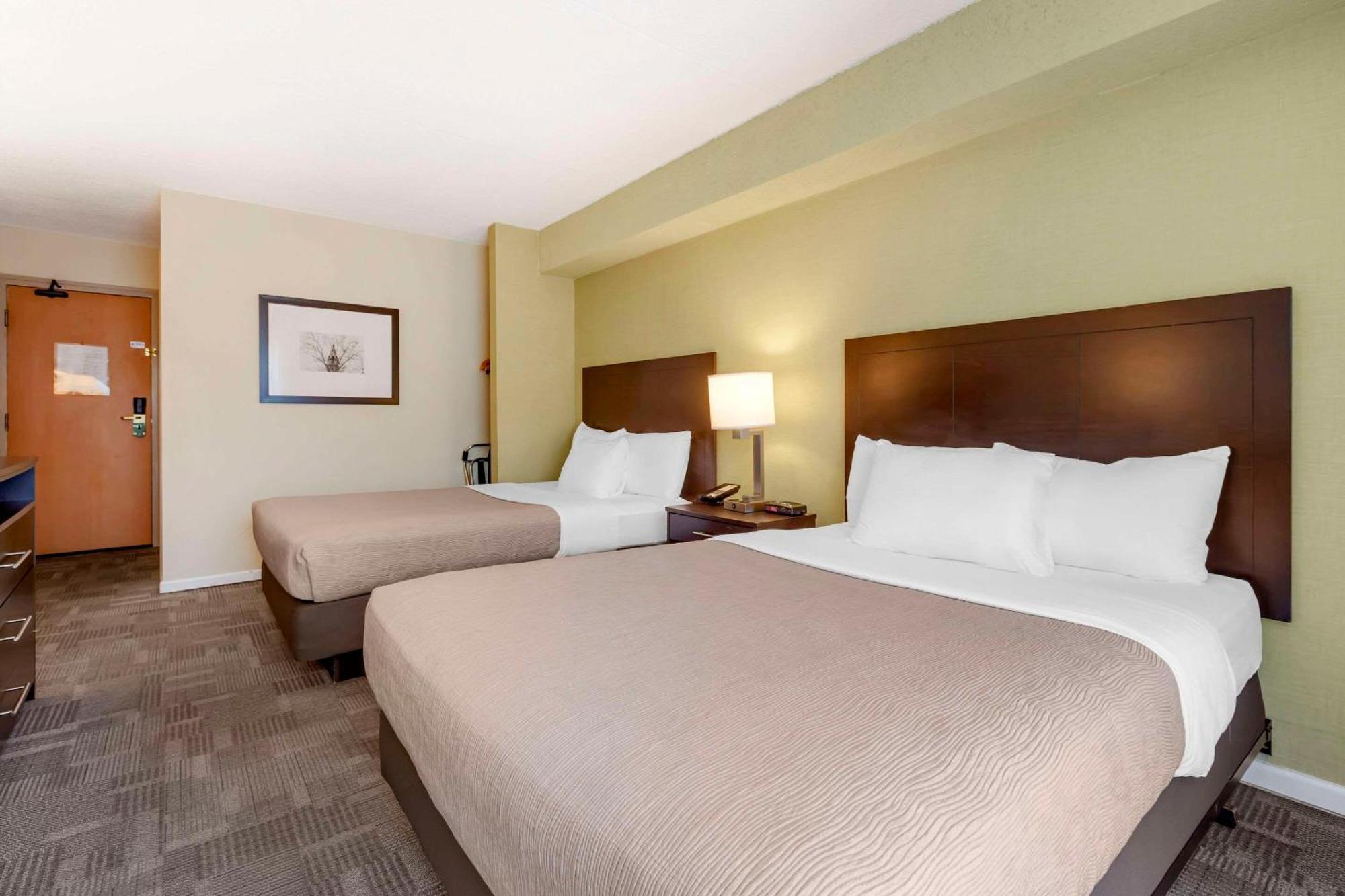 Quality Inn Peterborough Exterior photo