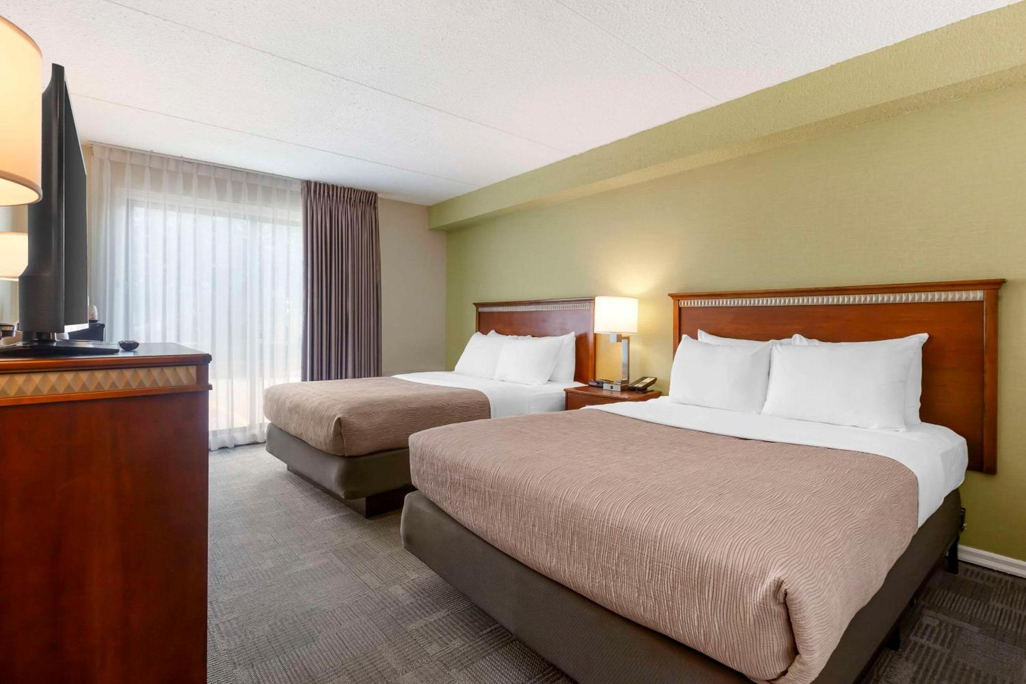 Quality Inn Peterborough Exterior photo